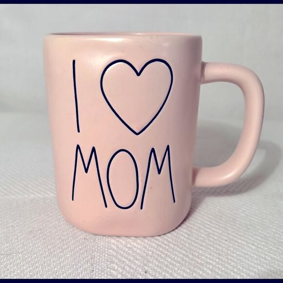 Rae Dunn Mug PINK I LOVE (heart) MOM Ceramic Cup Dishwasher Safe Magenta. - Picture 2 of 9